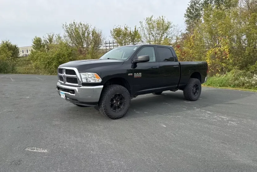 2016 Ram 2500 SLT photo 1