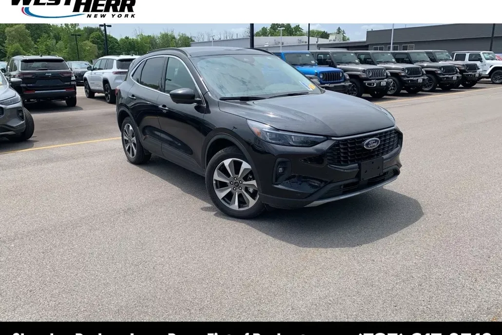 2024 Ford Escape Platinum photo 1