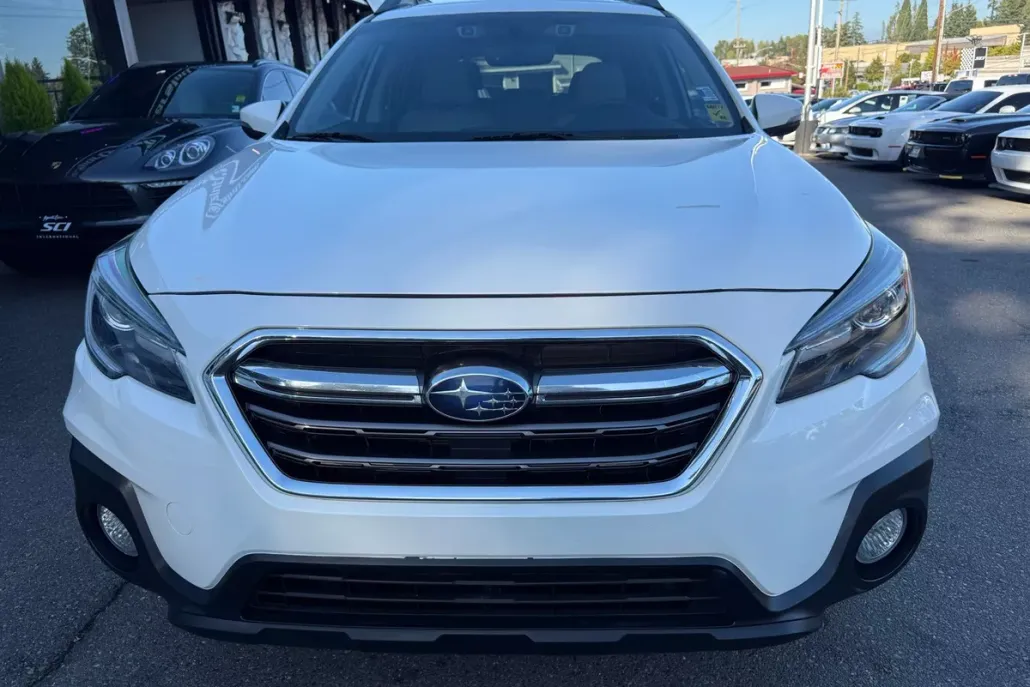 2018 Subaru Outback 2.5i photo 1