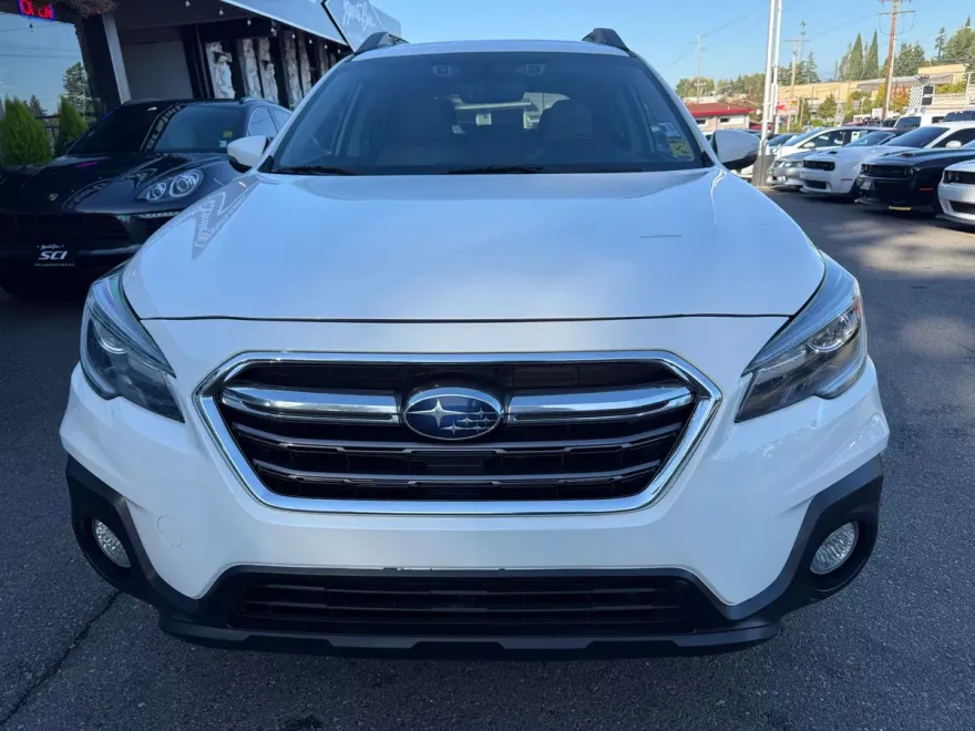 2018 Subaru Outback 2.5i photo 1