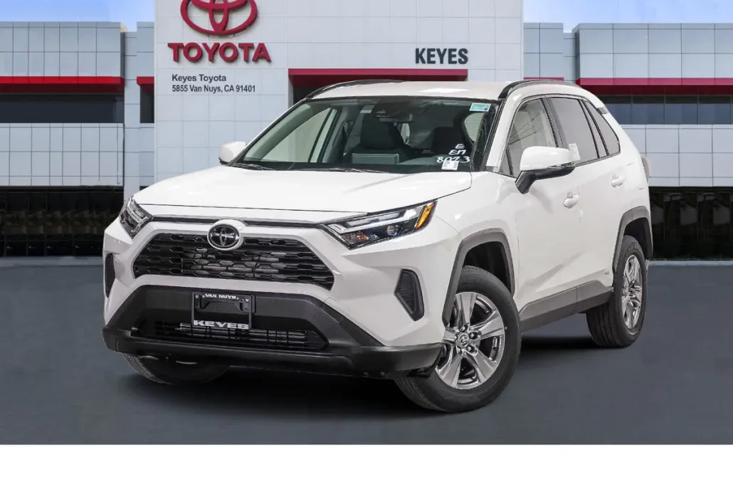 2025 Toyota RAV4 Hybrid LE photo 1
