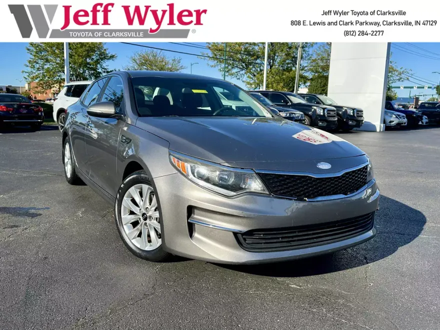 2018 Kia Optima LX photo 1