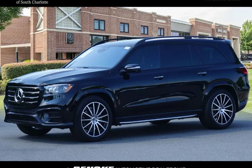 2025 Mercedes Benz GLS 580 4MATIC photo 1