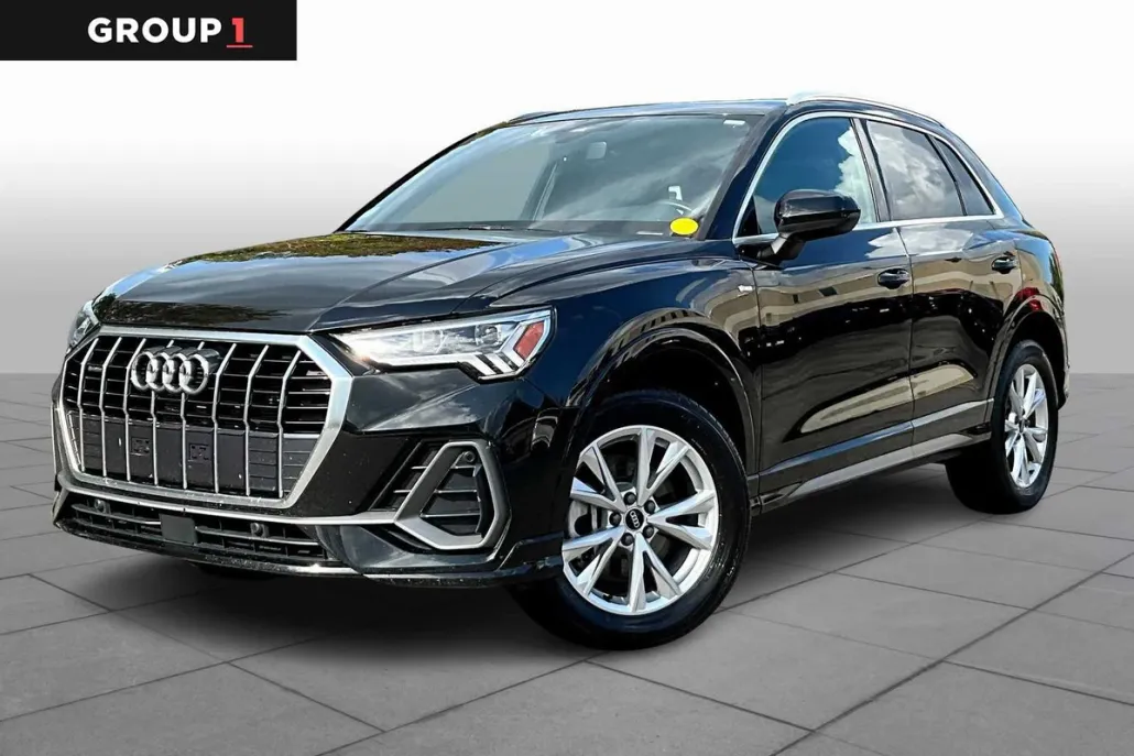 2024 Audi Q3 S line Premium photo 1