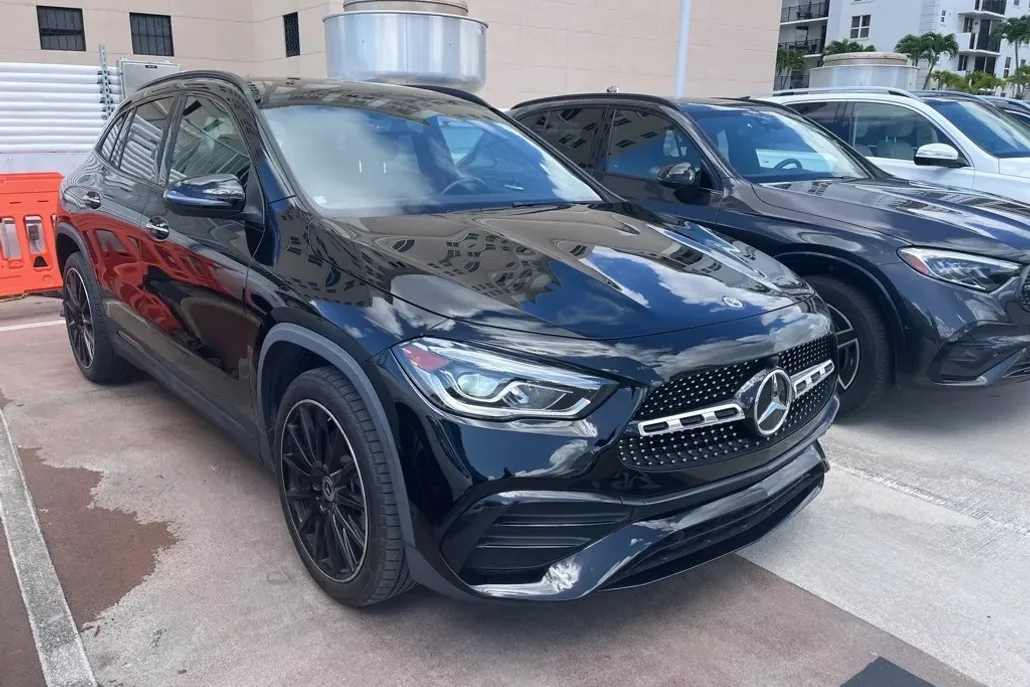 2022 Mercedes Benz GLA 250 photo 1