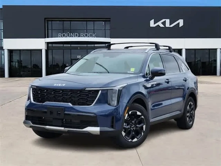 2025 Kia Sorento S photo 1