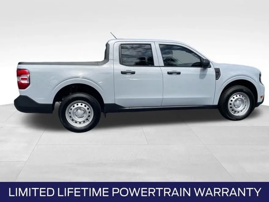 2025 Ford Maverick XL photo 1