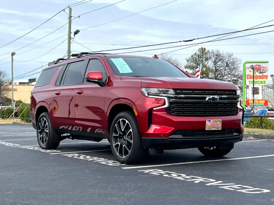 2021 Chevrolet Suburban RST photo 1