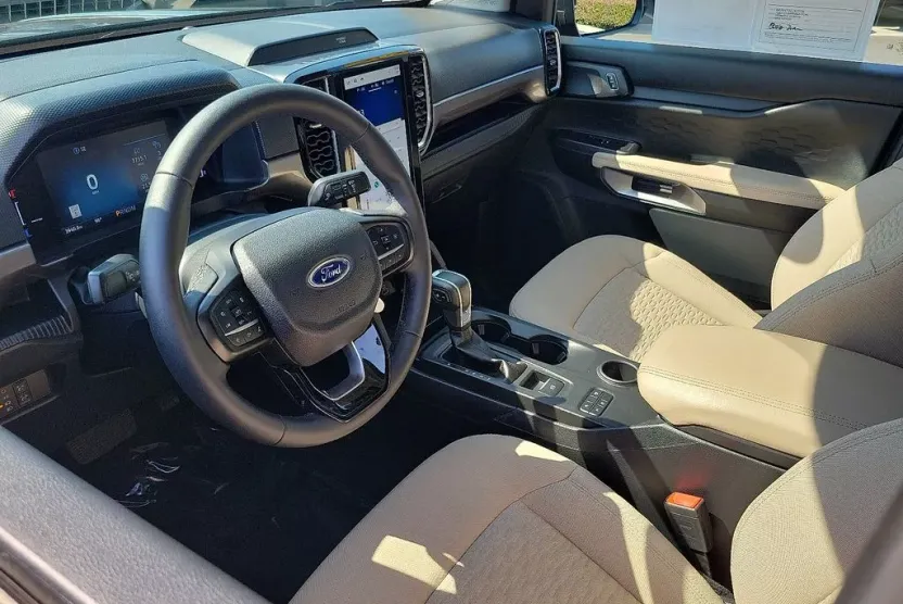 2024 Ford Ranger XLT photo 1