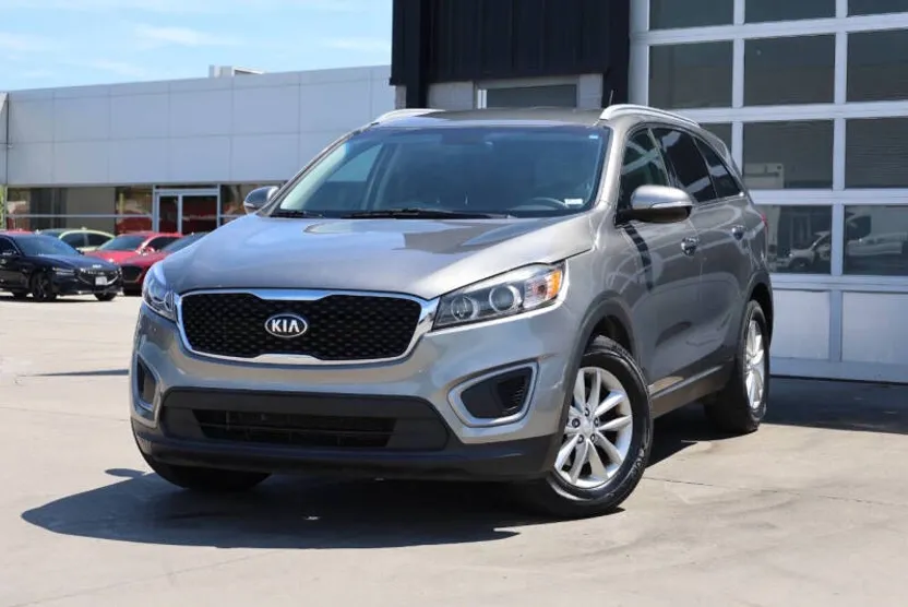 2016 Kia Sorento LX V6 photo 1