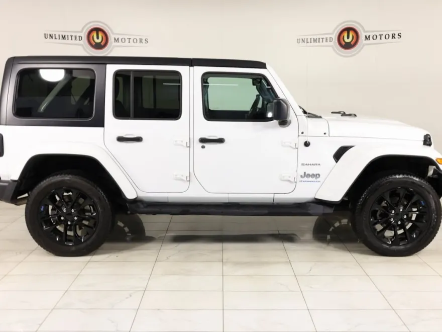 2023 Jeep Wrangler 4xe Sahara photo 1