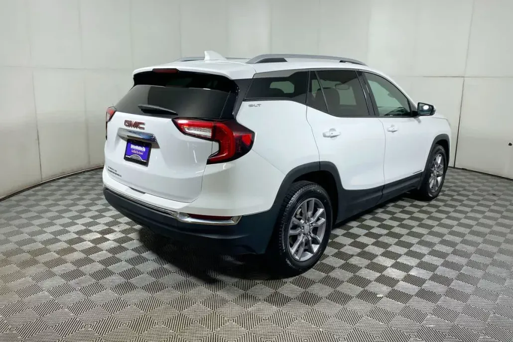 2023 Gmc Terrain SLT photo 1