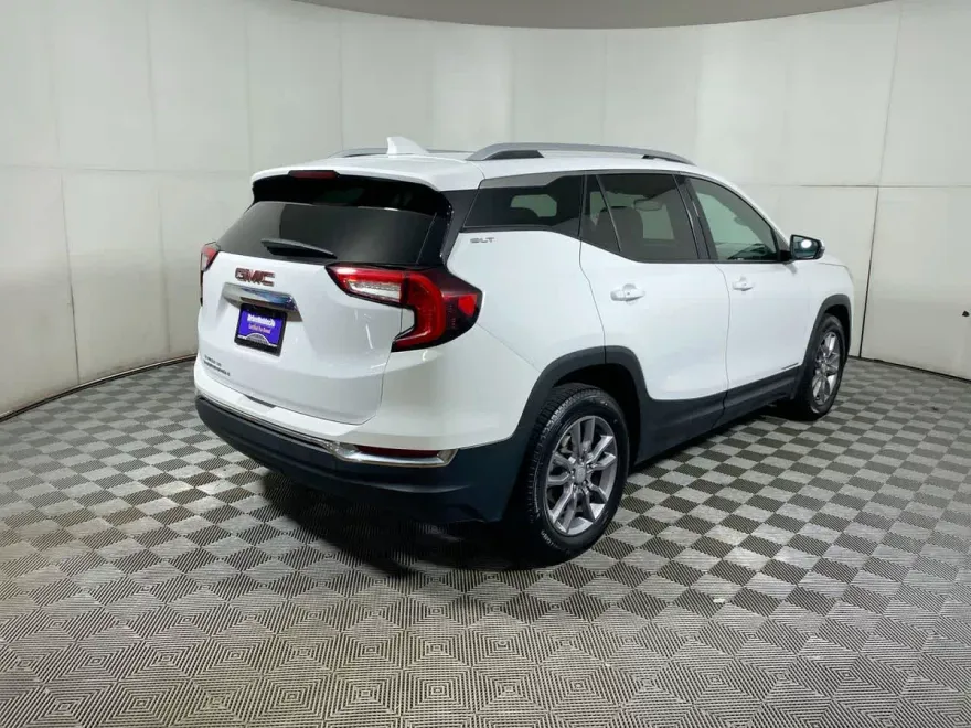 2023 Gmc Terrain SLT photo 1