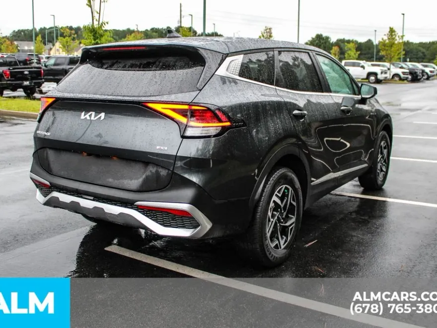 2024 Kia Sportage LX photo 1