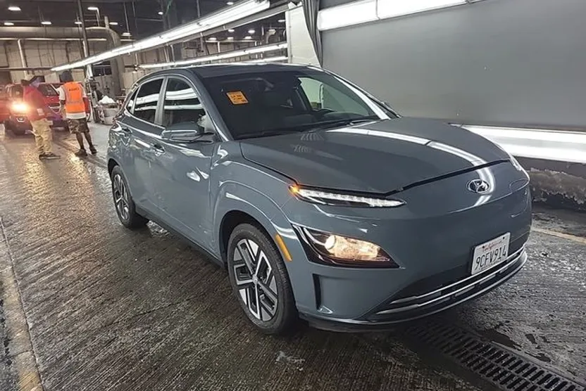 2022 Hyundai Kona Electric SEL photo 1