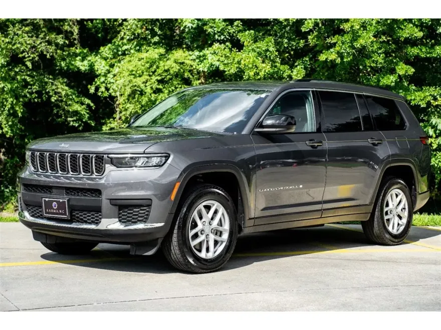 2023 Jeep Grand Cherokee Laredo photo 1
