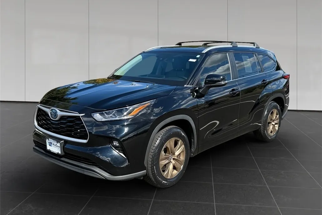 2023 Toyota Highlander Hybrid XLE photo 1