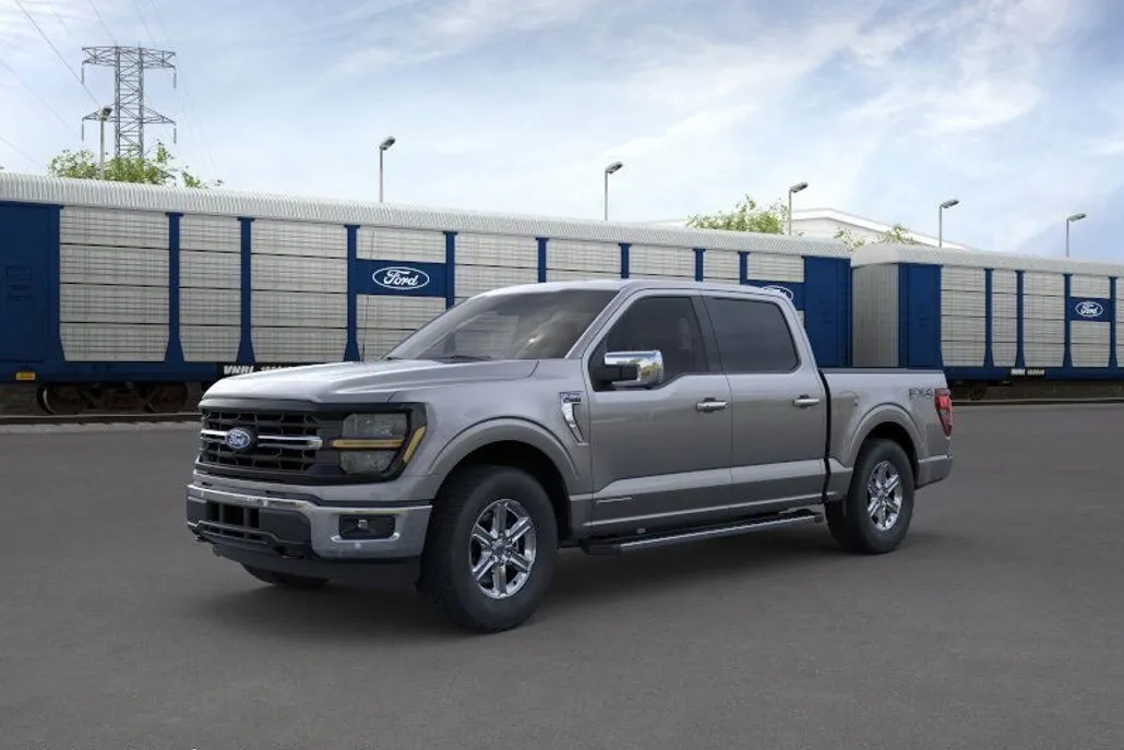 2025 Ford F-150 XLT photo 1