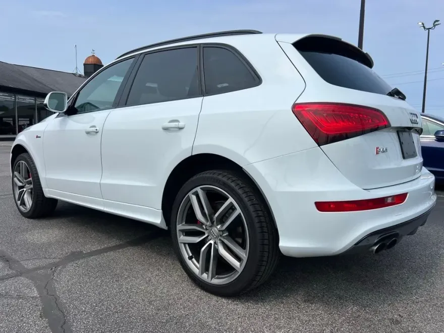 2016 Audi SQ5 Premium Plus photo 1