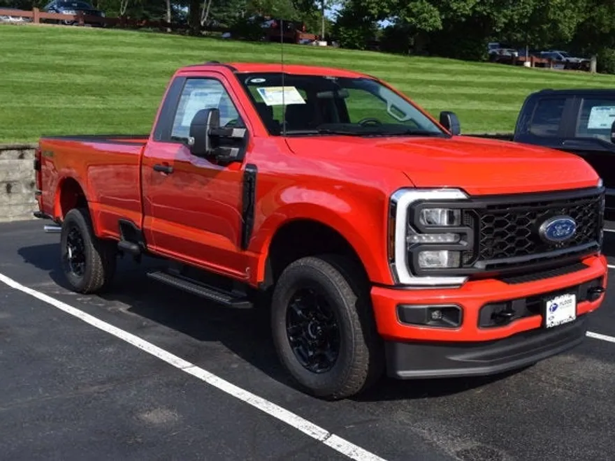 2025 Ford F-350 XL photo 1