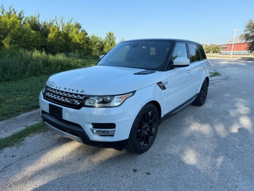 2017 Land Rover Range Rover Sport HSE photo 1