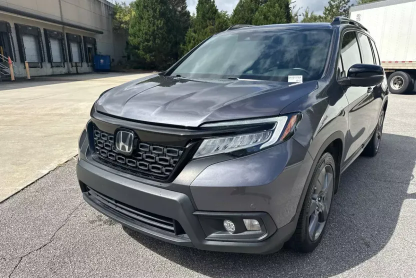 2021 Honda Passport Touring photo 1