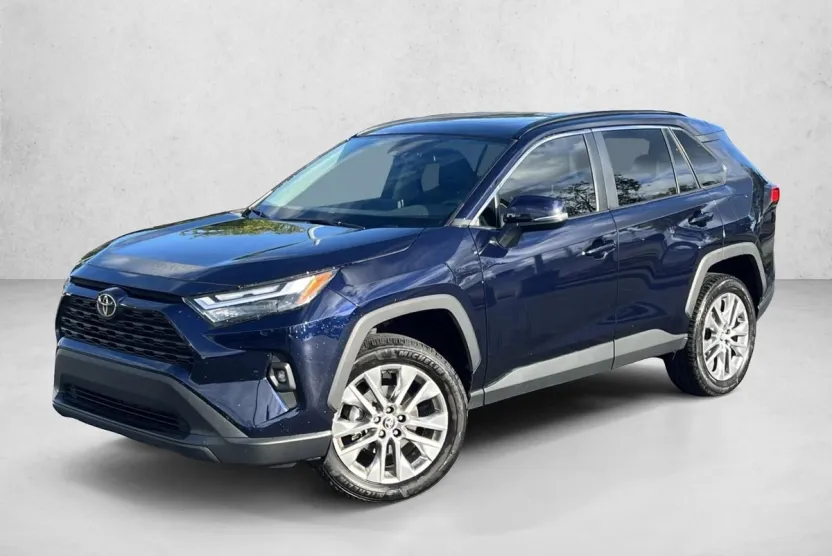 2024 Toyota RAV4 XLE Premium photo 1