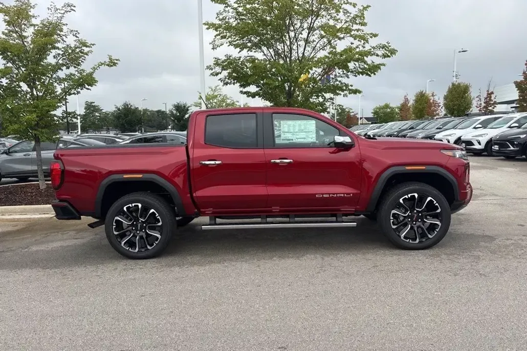 2026 Gmc Canyon Denali photo 1