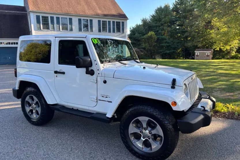 2018 Jeep Wrangler Sahara photo 1