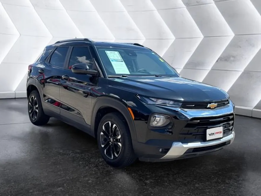 2023 Chevrolet Trailblazer LT photo 1