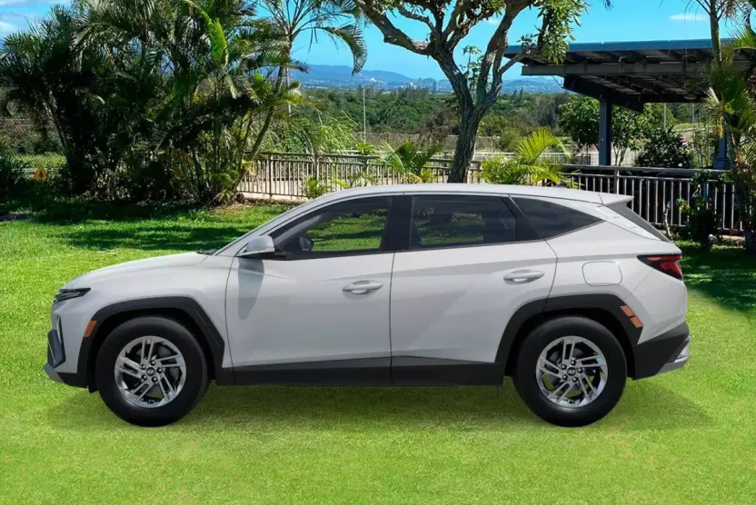 2026 Hyundai Tucson SE photo 1