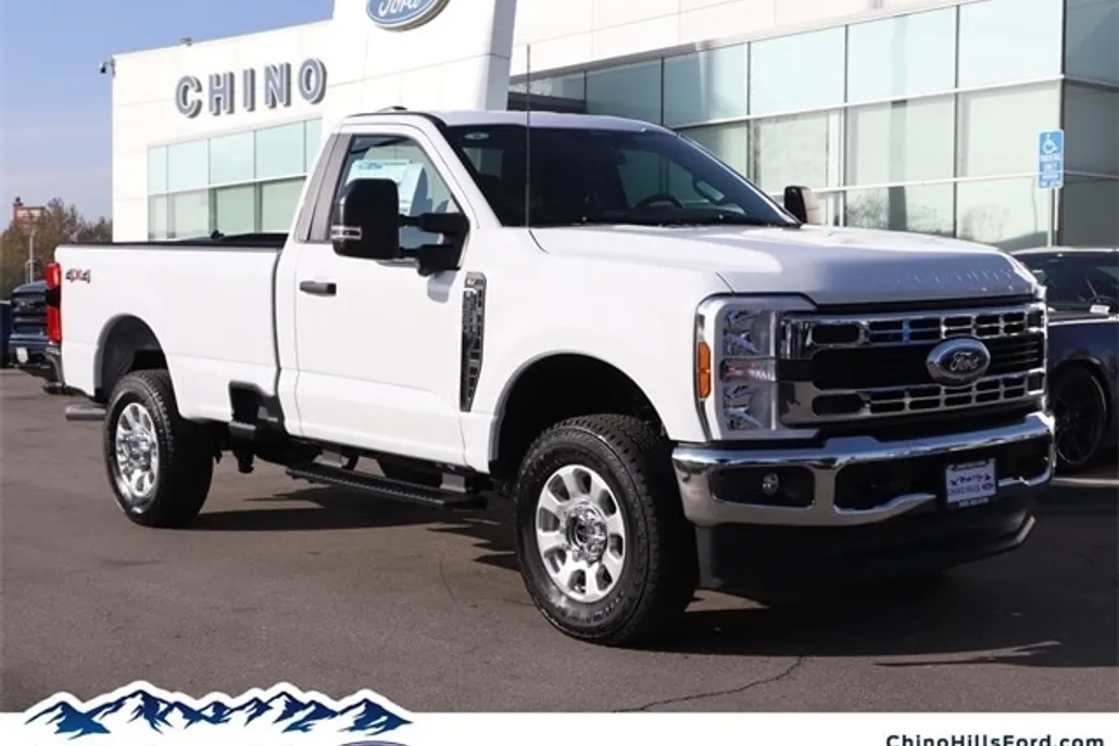 2024 Ford F-350 XLT photo 1