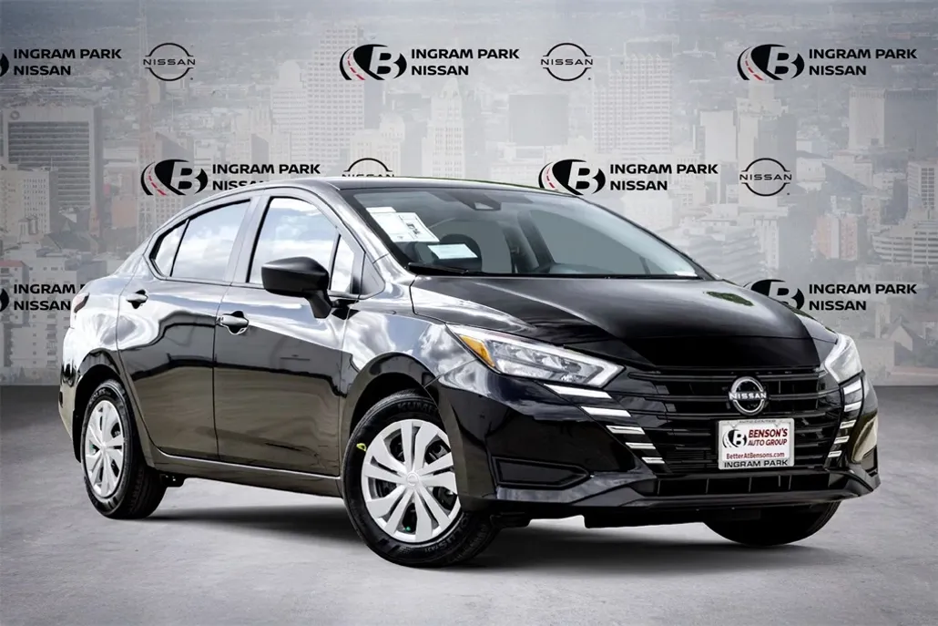 2025 Nissan Versa S photo 1
