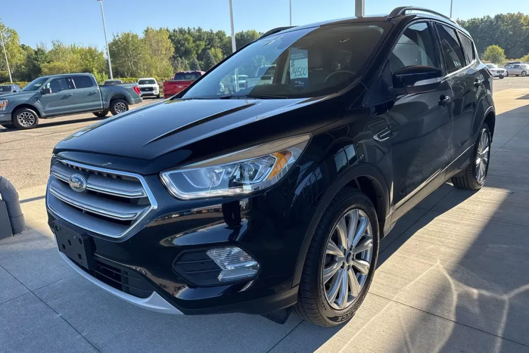 2017 Ford Escape Titanium photo 1