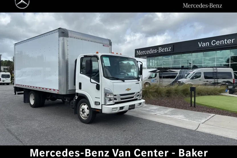 2023 Chevrolet Silverado 4500HD photo 1