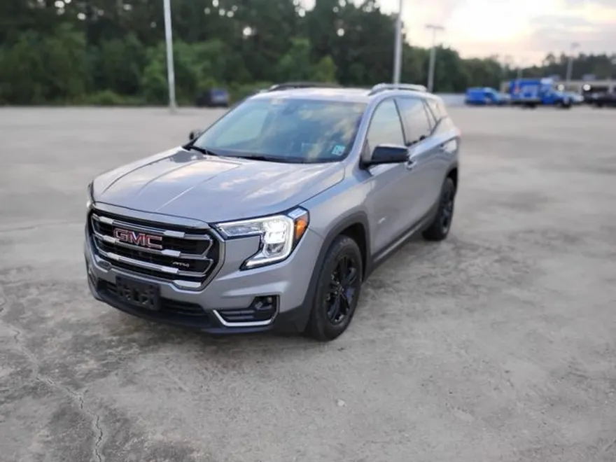 2024 Gmc Terrain AT4 photo 1