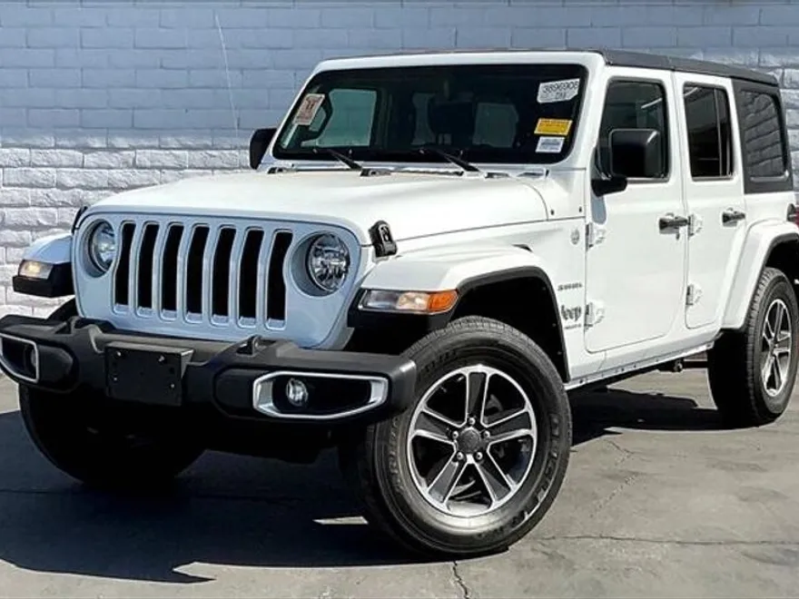 2023 Jeep Wrangler Sahara photo 1