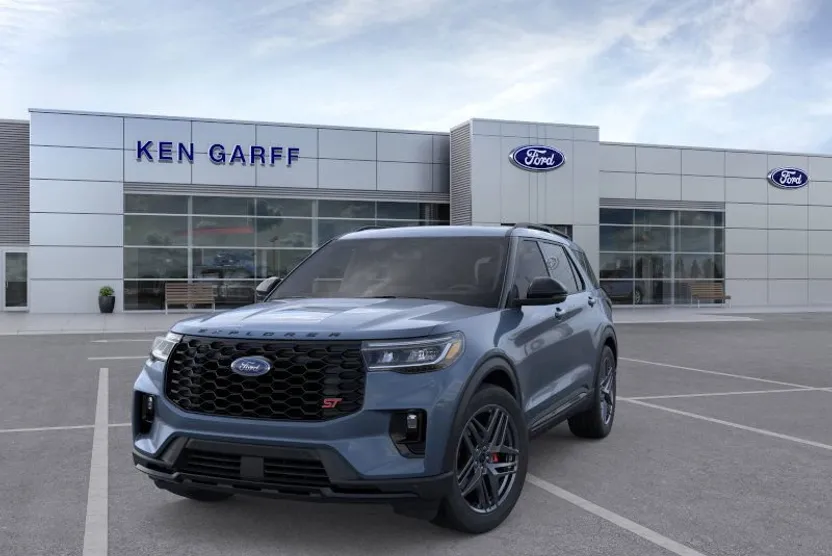 2025 Ford Explorer ST photo 1