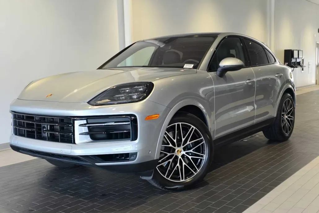 2024 Porsche Cayenne Base photo 1