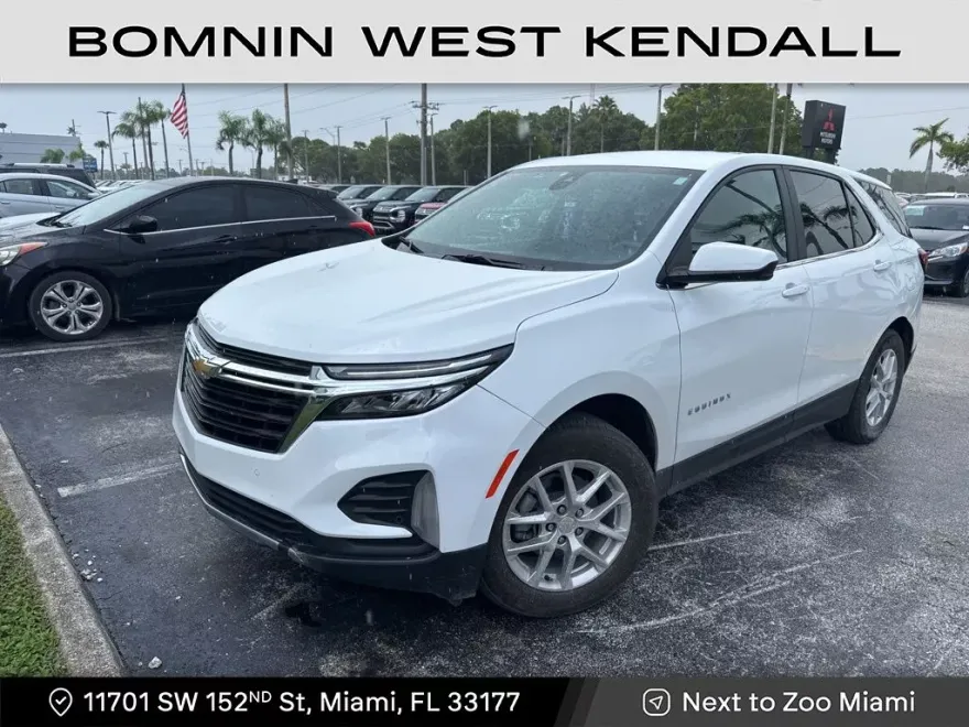 2024 Chevrolet Equinox LT photo 1