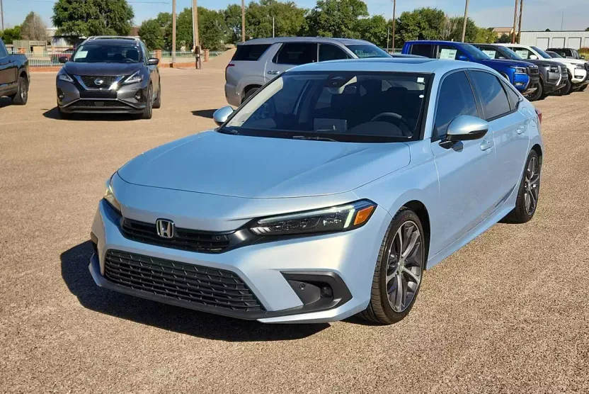 2022 Honda Civic Touring photo 1