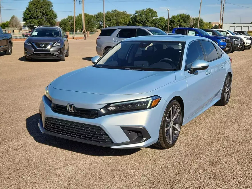 2022 Honda Civic Touring photo 1