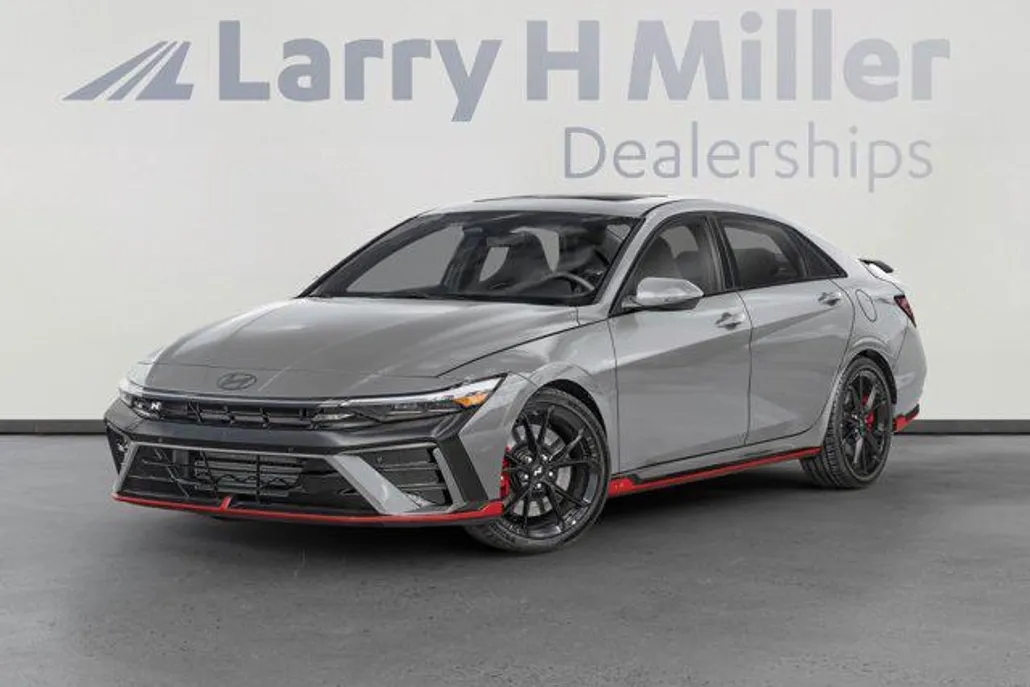 2025 Hyundai Elantra N photo 1