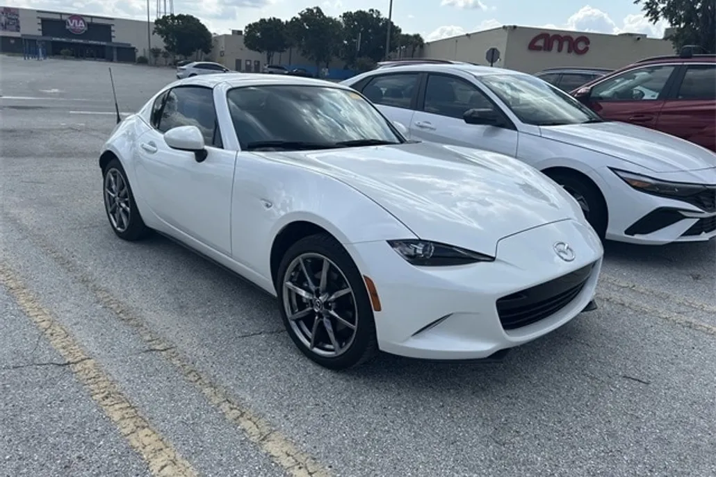 2022 Mazda MX-5 Miata RF Miata Grand Touring photo 1