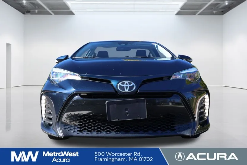2019 Toyota Corolla L photo 1