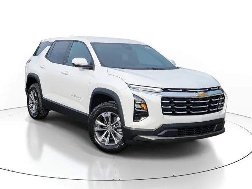 2026 Chevrolet Equinox LT photo 1