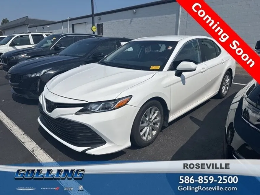 2019 Toyota Camry L photo 1