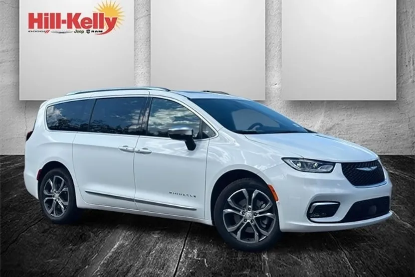2026 Chrysler Pacifica Pinnacle photo 1