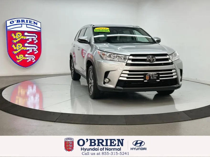 2019 Toyota Highlander XLE photo 1