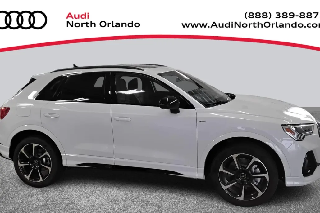 2025 Audi Q3 S line Premium Plus photo 1